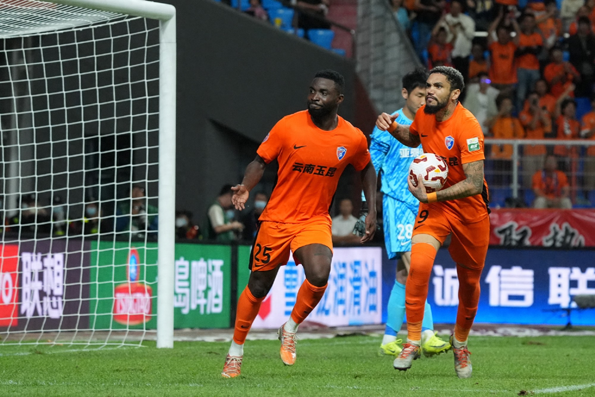 曼联与热刺,欧联取得胜,顺利挺进,万博manbetx体育平台,万博体育官网,万博体育app下载,ManBetX,SPORTS