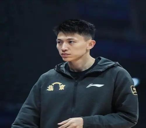 河南建業,擊敗廣州富,巴索戈點球,万博manbetx体育平台,万博体育官网,万博体育app下载,ManBetX,SPORTS