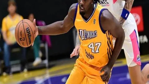 激战正酣！本期焦点：公牛与湖人巅峰对决，一触即发！